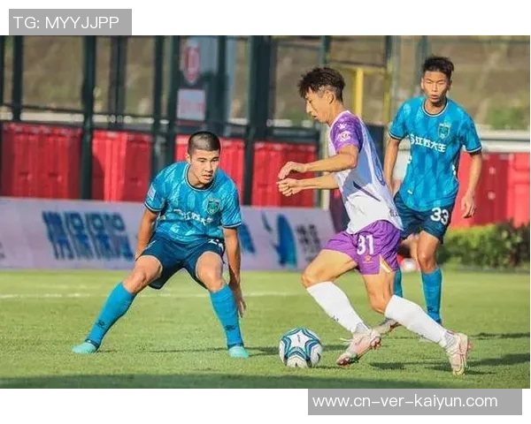 广岛三箭与山东鲁能激战正酣中超球队争夺亚洲赛场荣耀