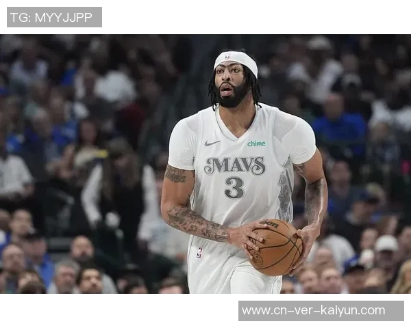 快船与独行侠激战正酣球迷期待的西部对决即将上演